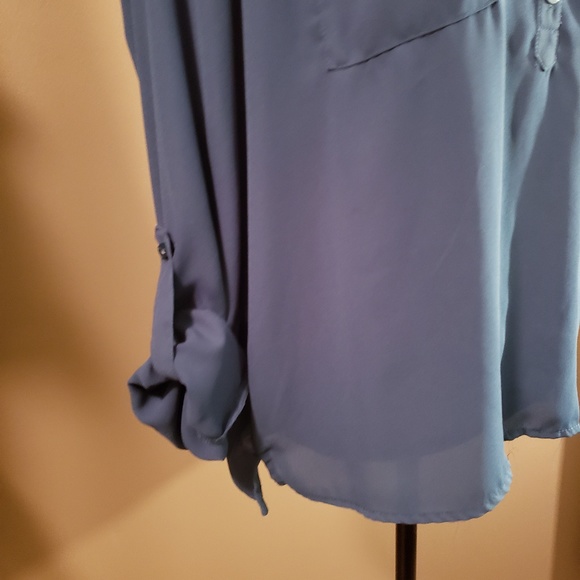 Forever 21 Teal Blouse - Picture 2 of 4